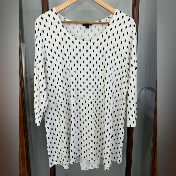 J Jill Wearever Collection White Black Dots Tunic Top XL 3/4 Sleeve Round Neck - Picture 1 of 8